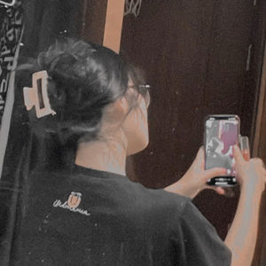 Meet your Posher, Linh